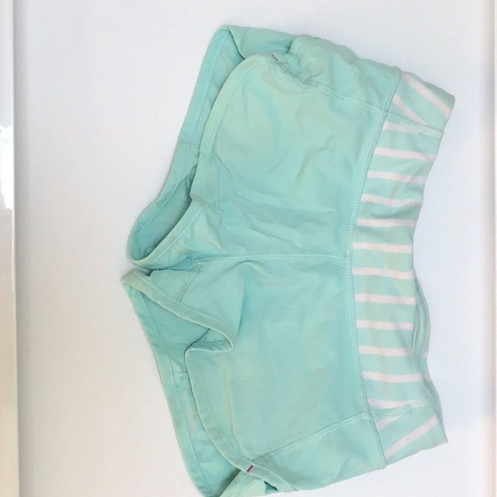Ivivva size 8 girls shorts